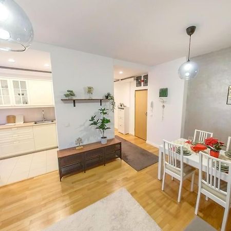 Old Town Spacious Apartment Bucharest Luaran gambar