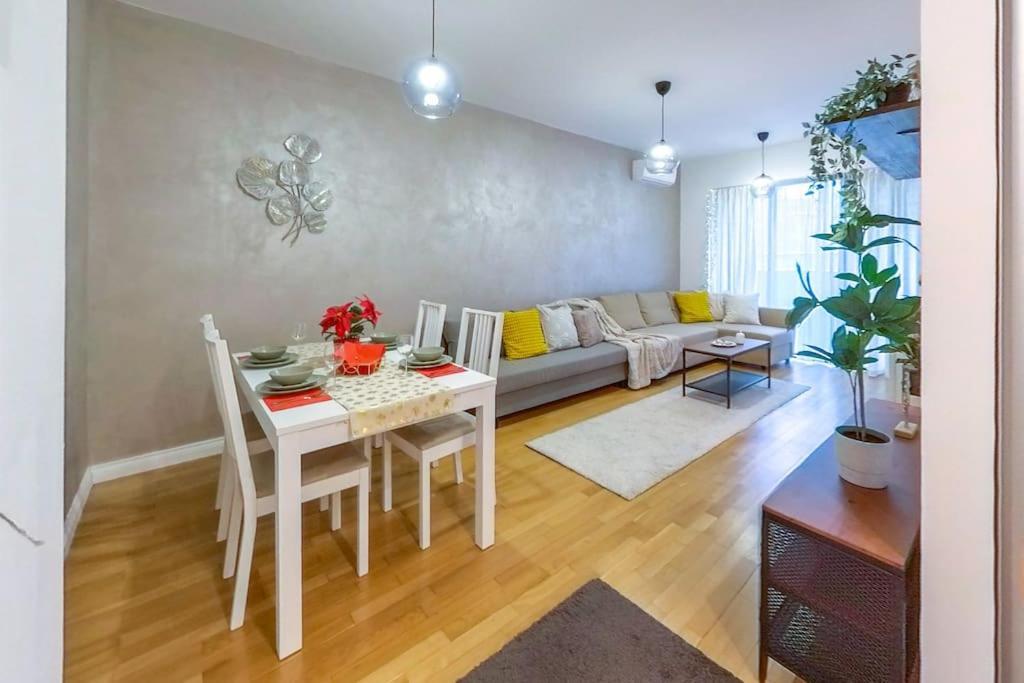 Old Town Spacious Apartment Bucharest Luaran gambar