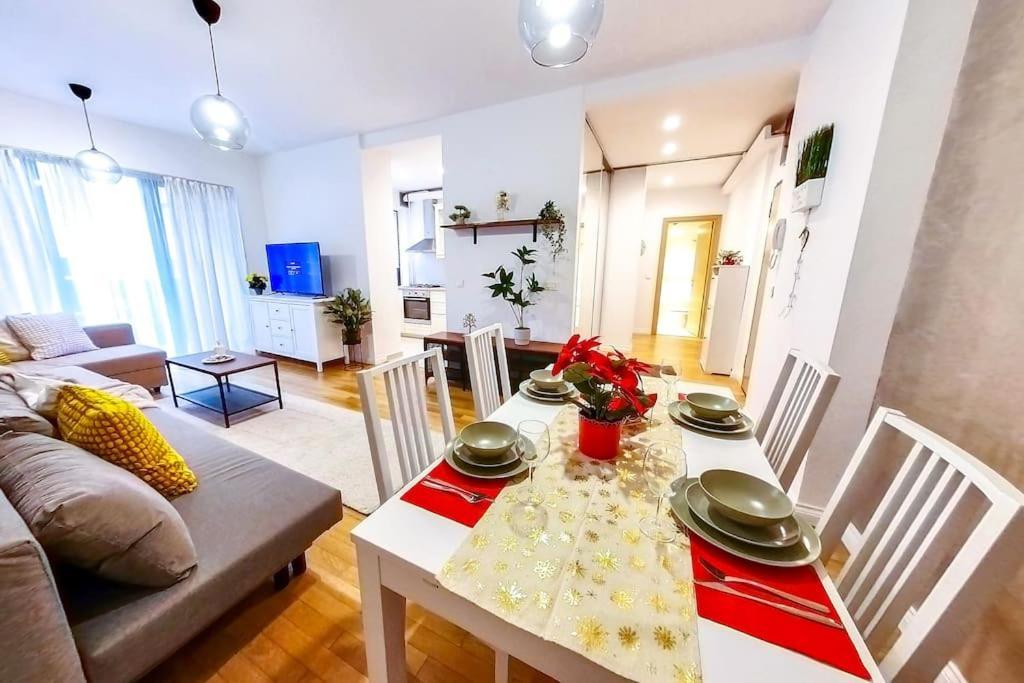 Old Town Spacious Apartment Bucharest Luaran gambar